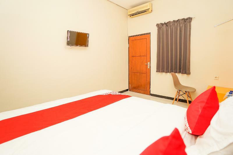 Reddoorz At Osuko Residence Sukomanunggal Jaya Surabaya Luaran gambar